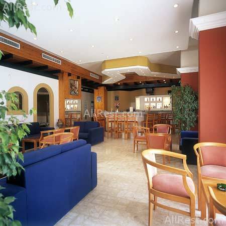 Damon Hotel Apts 11